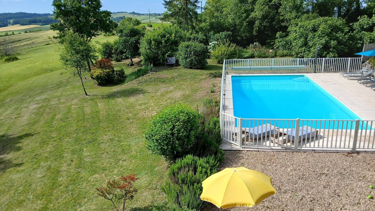 Nanteuil-de-Bourzac House | Beautiful old french house in spectacular rural setting