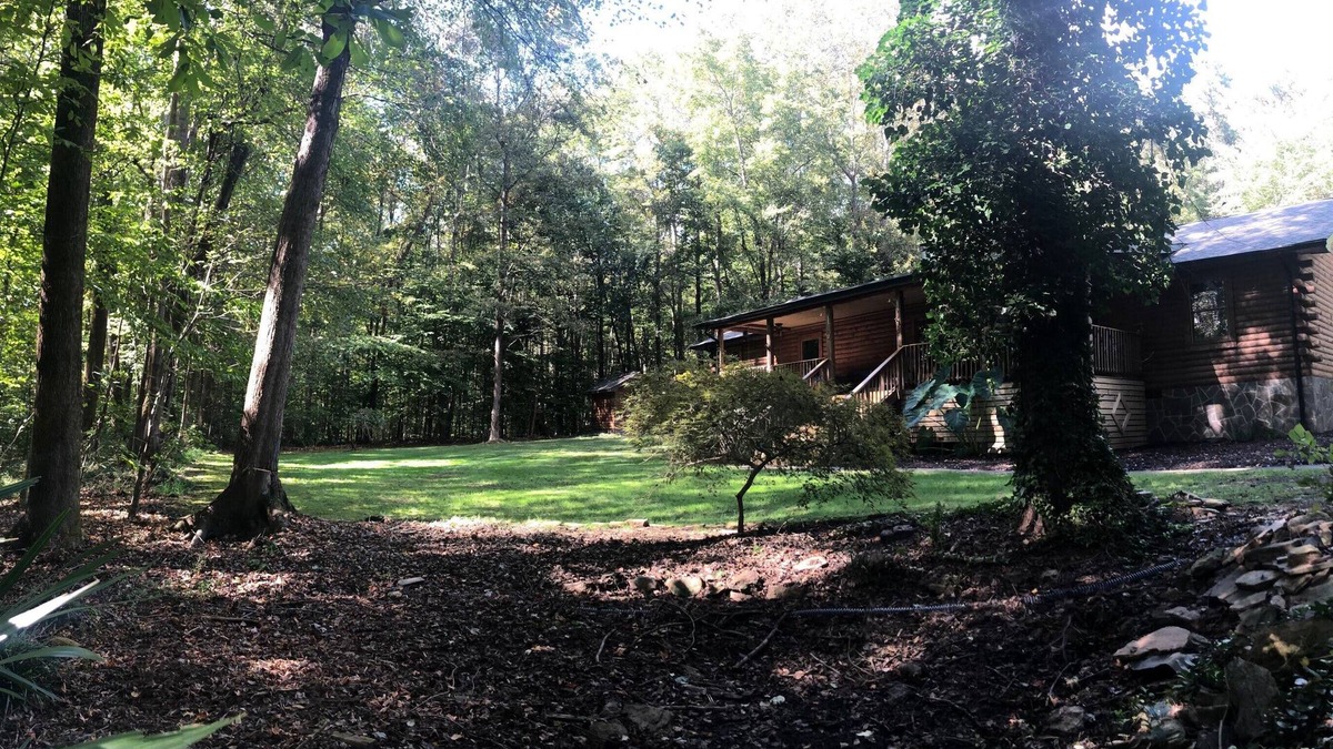 Statesville House | Beau’s Retreat at RedWood Farm bring your horses!