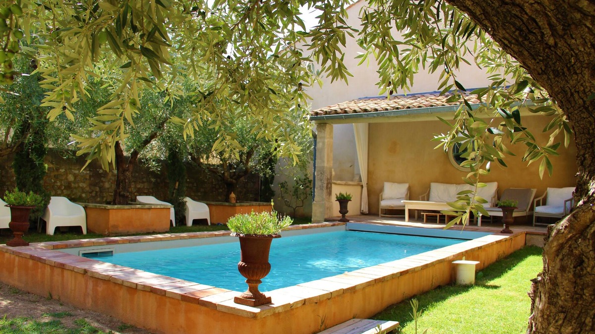 Saint-Paul-Trois-Chateaux House | Beautiful house with swimming pool, right in the center of the village