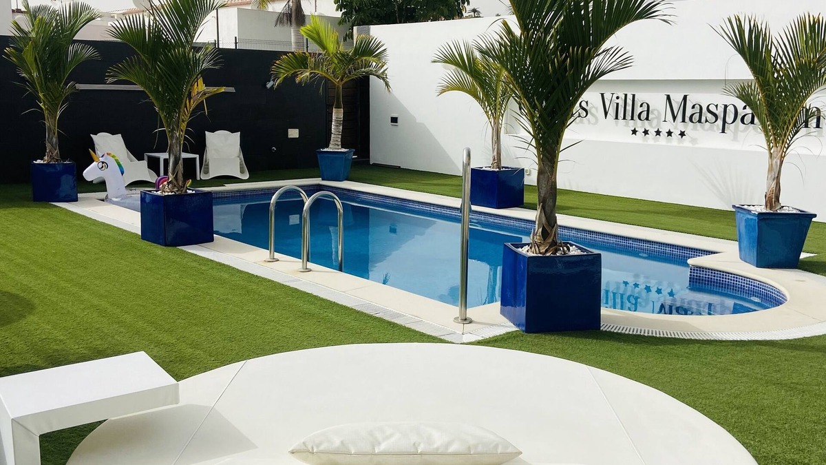 Sonnenland House | BEAUTIFUL VILLA with heated pool in Maspalomas. 3rd Bed room with supplement