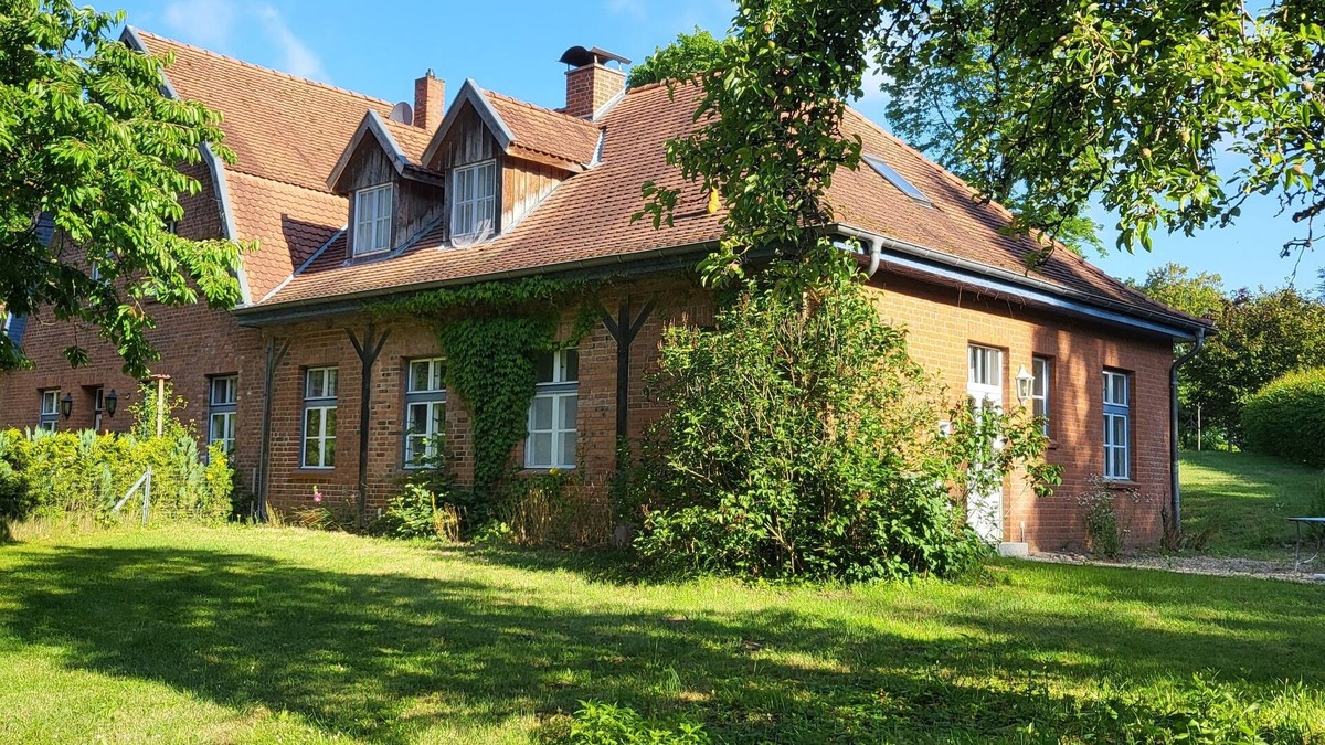 Krembz Condo | Beautiful vacation apartment in the Schaalsee biosphere reserve with tennis court.