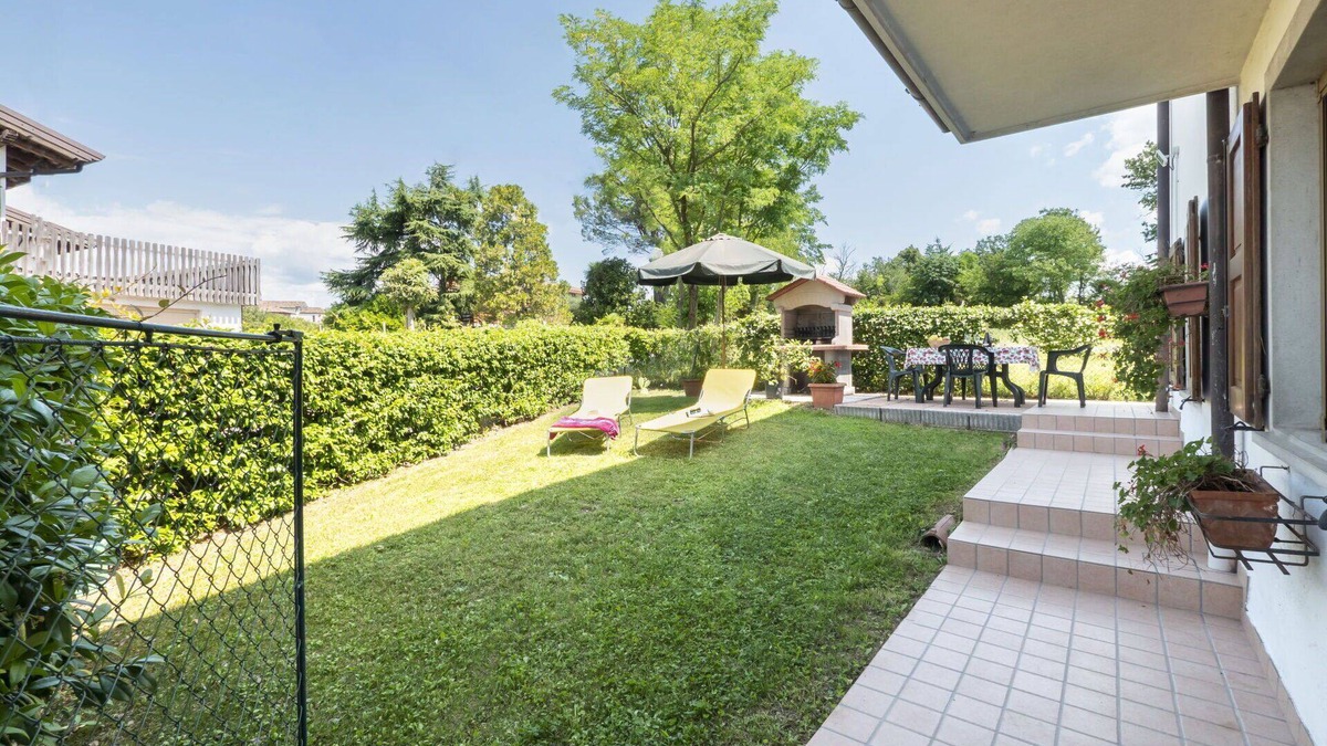 Rive D'Arcano House | Beautiful apartment in villa for 6 people with TV and patio