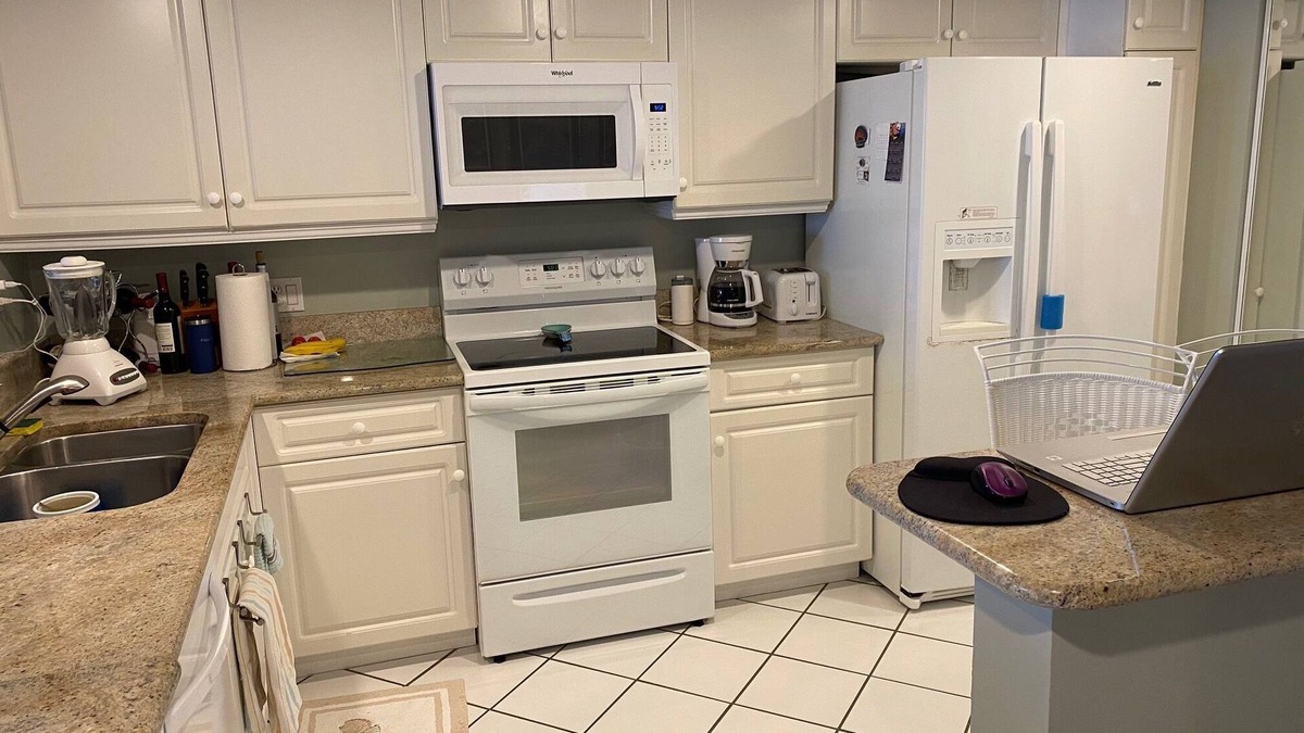 Fort Pierce Shores Condo | Beautiful ocean views from 9th floor. Nicely decorated with beach décor