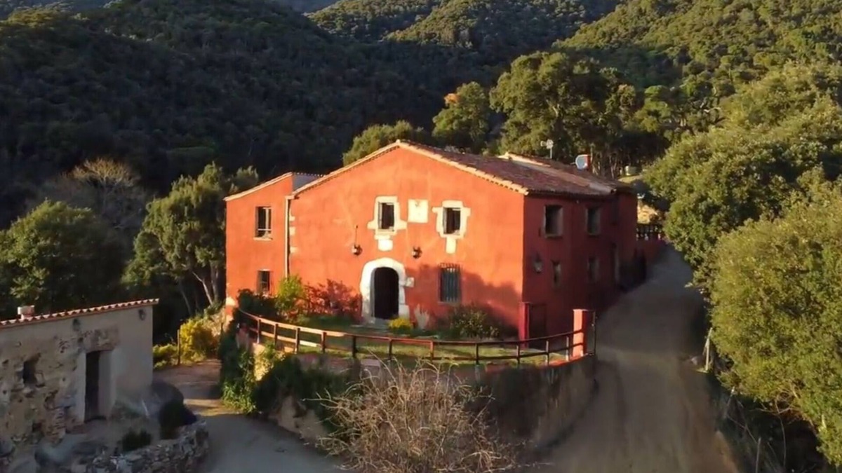 Sant Iscle de Vallalta Cottage | Beautiful farmhouse in the middle of the Montnegre i Corredor Natural Park