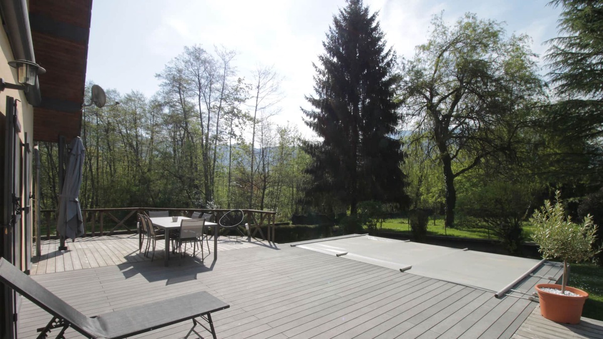Saint-Alban-de-Montbel House | Beautiful family home av. heated swimming pool a few steps from Lake Aiguebelette