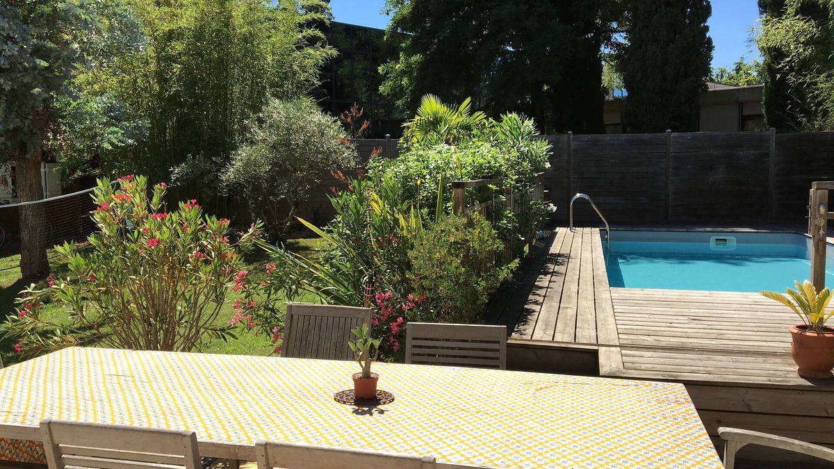 Saint-Medard-en-Jalles House | Beautiful family home, bright and contemporary