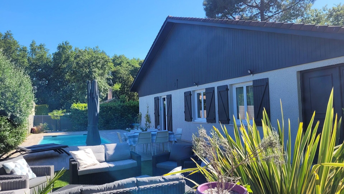 Saint-Medard-en-Jalles Villa | Beautiful villa with pool between Bordeaux and the ocean