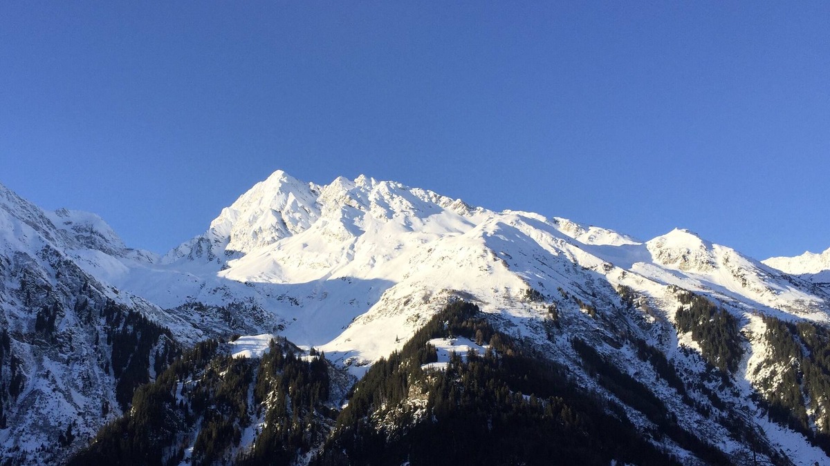 Sainte-Foy-Tarentaise Ski Chalet | Beautiful Chalet Morion with panoramic Mountain View only 2 min to slopes