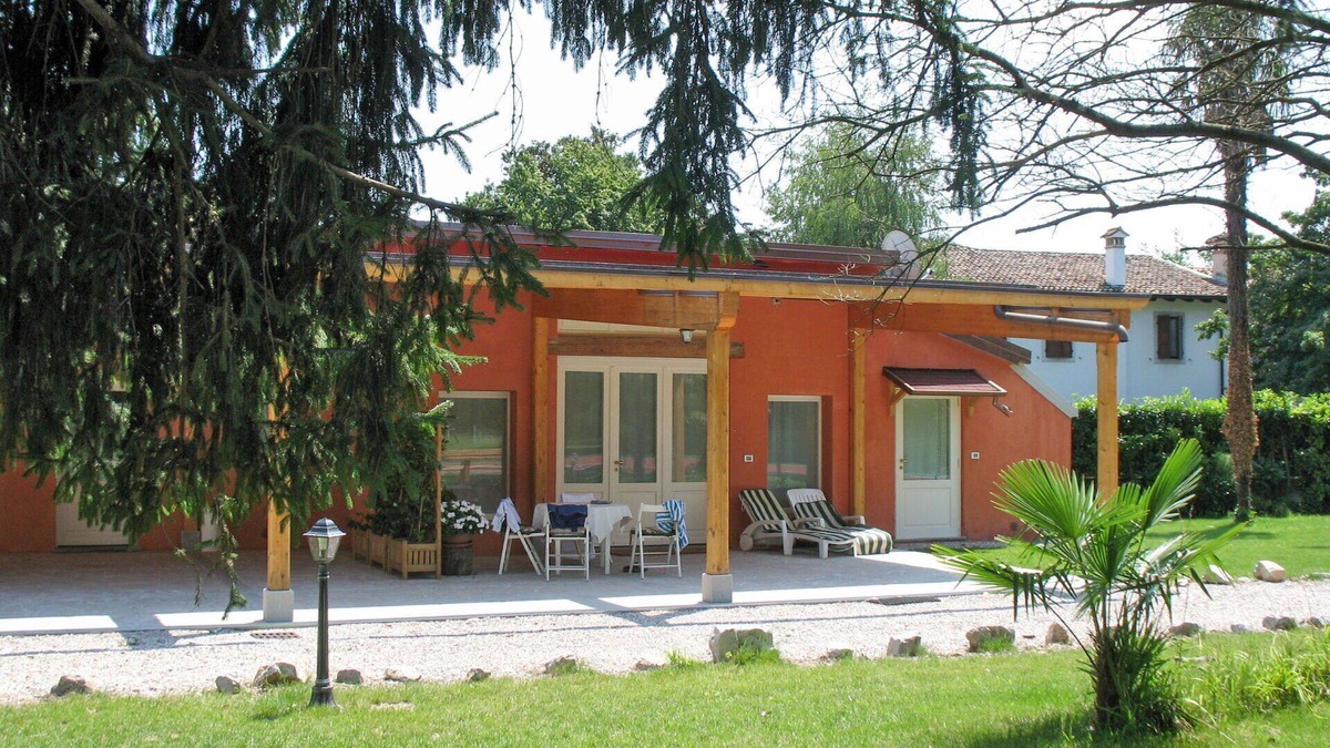 Strassoldo Apartment | Beautiful apartment for 4 guests with A/C, WIFI, TV, terrace and pets allowed