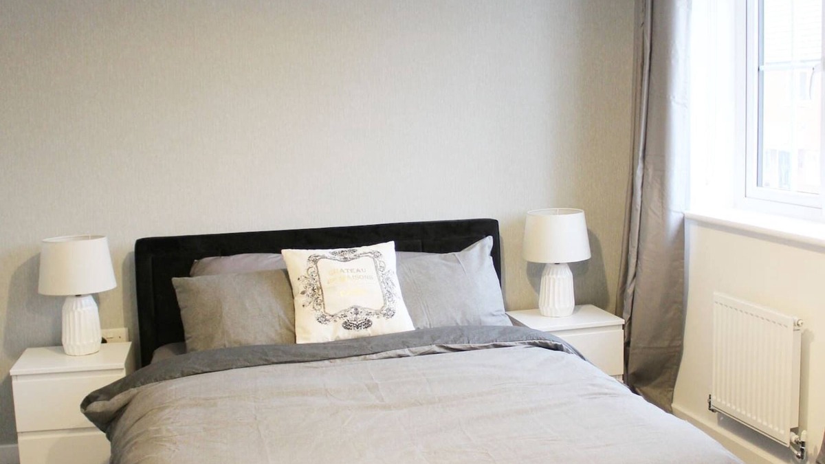 Peterborough House | Beautiful 1-Bed House in Peterborough