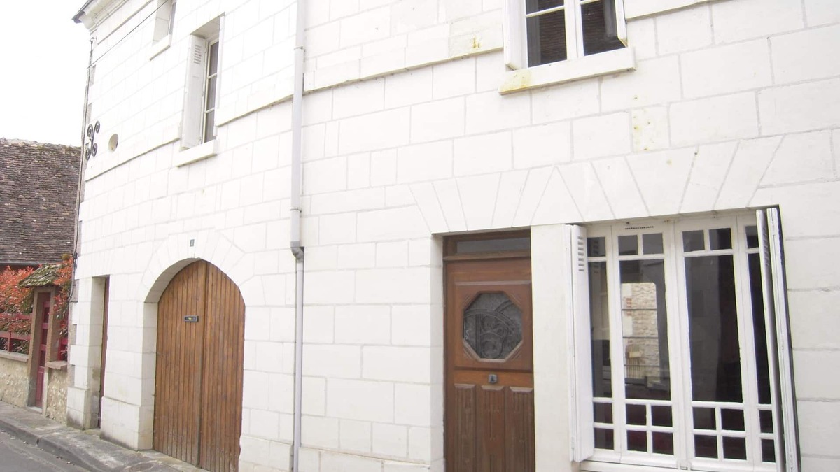 Leugny House | Beautiful 16th Century Village House
