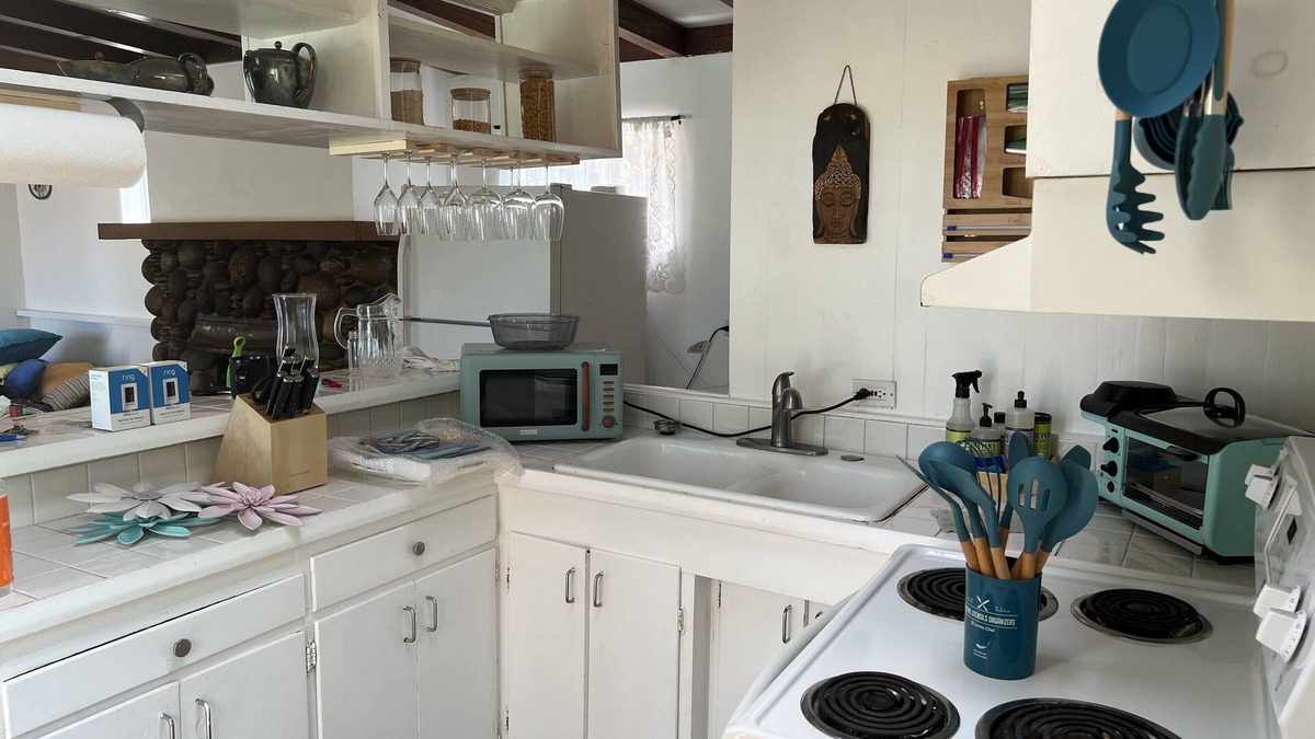 Topanga Cottage | Beautiful 1940's Original Topanga Cottage Bordering The State Park.