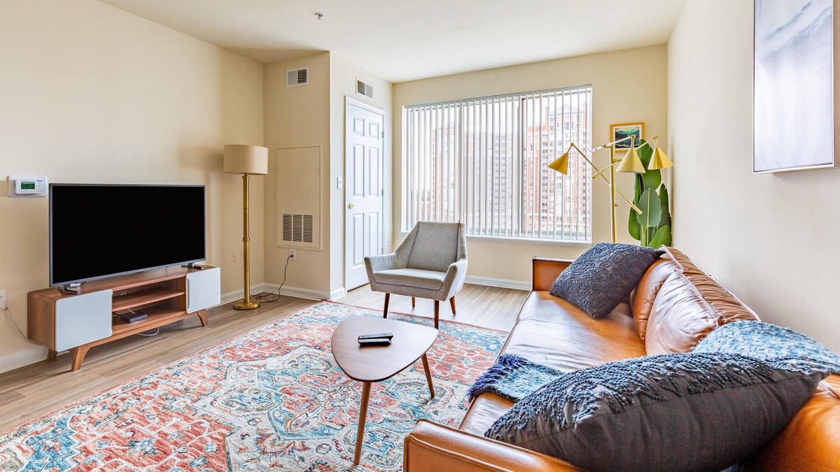 North Bethesda Apartment | Beautiful 1BR Apartment in Rockville