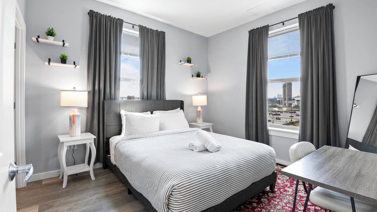 Everett Apartment | Beautiful 1BR Near Encore Boston 3775