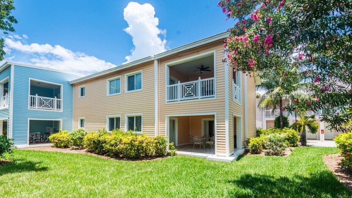 Alice Town Condo | BEAUTIFUL 2/2 CONDO LARGEST MODEL 1st FLOOR BIMINI BAY RESORT