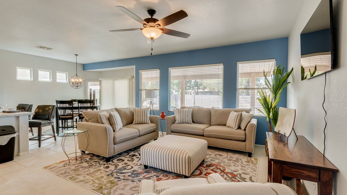 Springfield House | Beautiful 2/2 in Springfield Chandler 55+community 30 night min