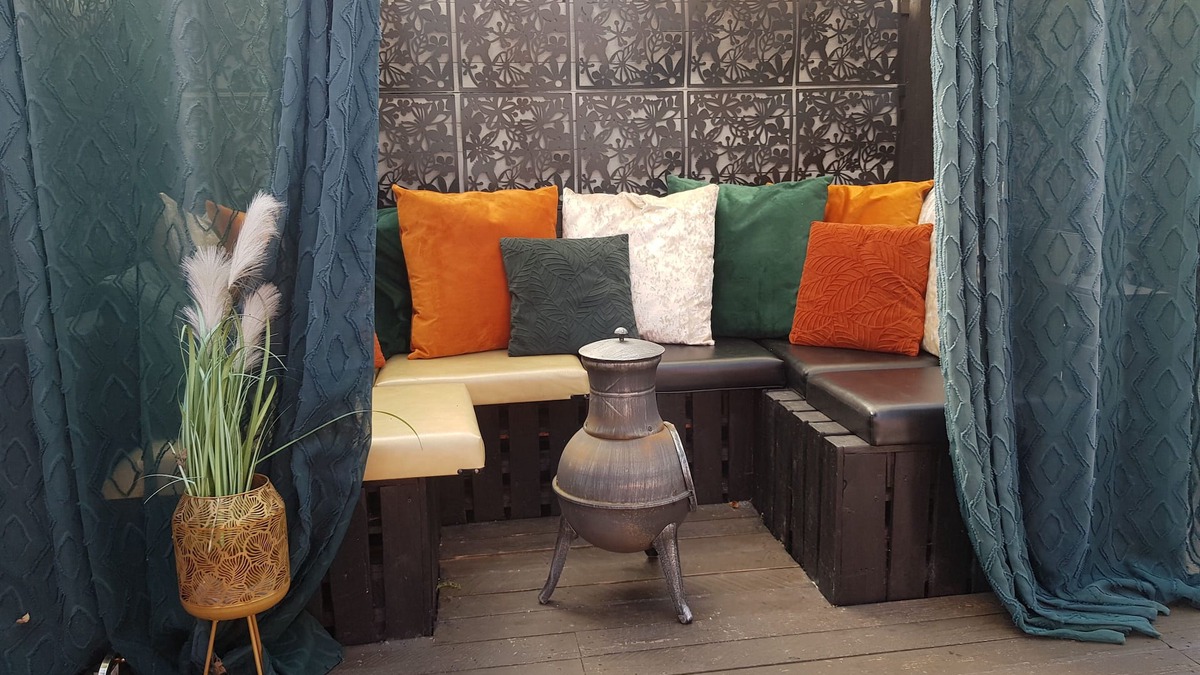 Bolton Apartment | Beautiful 2-bed House in Bolton With Free Parking