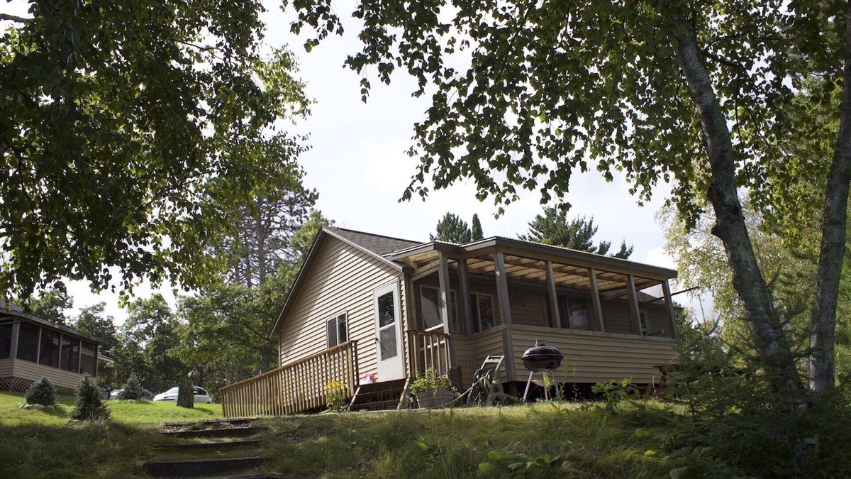 Pine River Cabin | Beautiful 2-bed lakeside cabin on private pristine 100+ acre lake