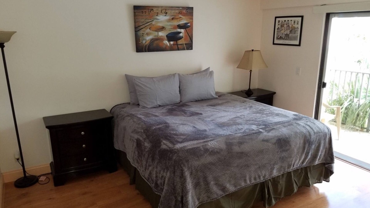 Deerfield Beach Condo | Beautiful 2 bedroom 2 bath Condo
