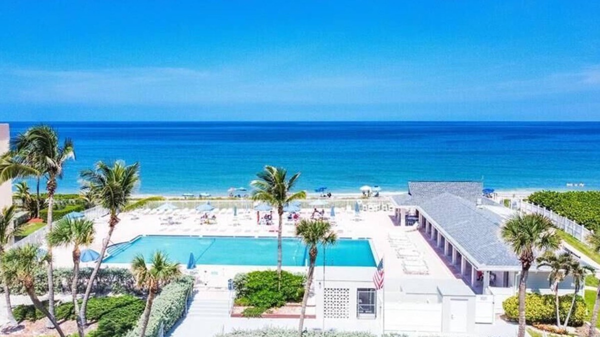 Nettles Island House | Beautiful 2 bedroom 1.5 bath Celebrity Island home.