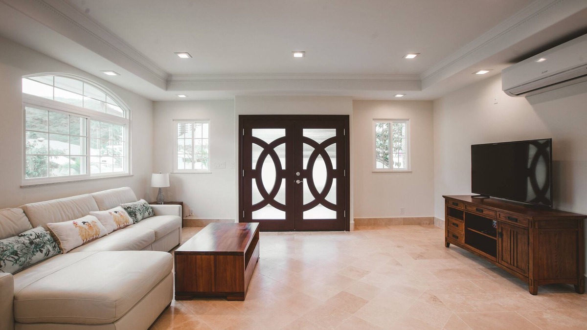 Portlock House | Beautiful 2 Bedroom/2 Bath/Sleeps 6