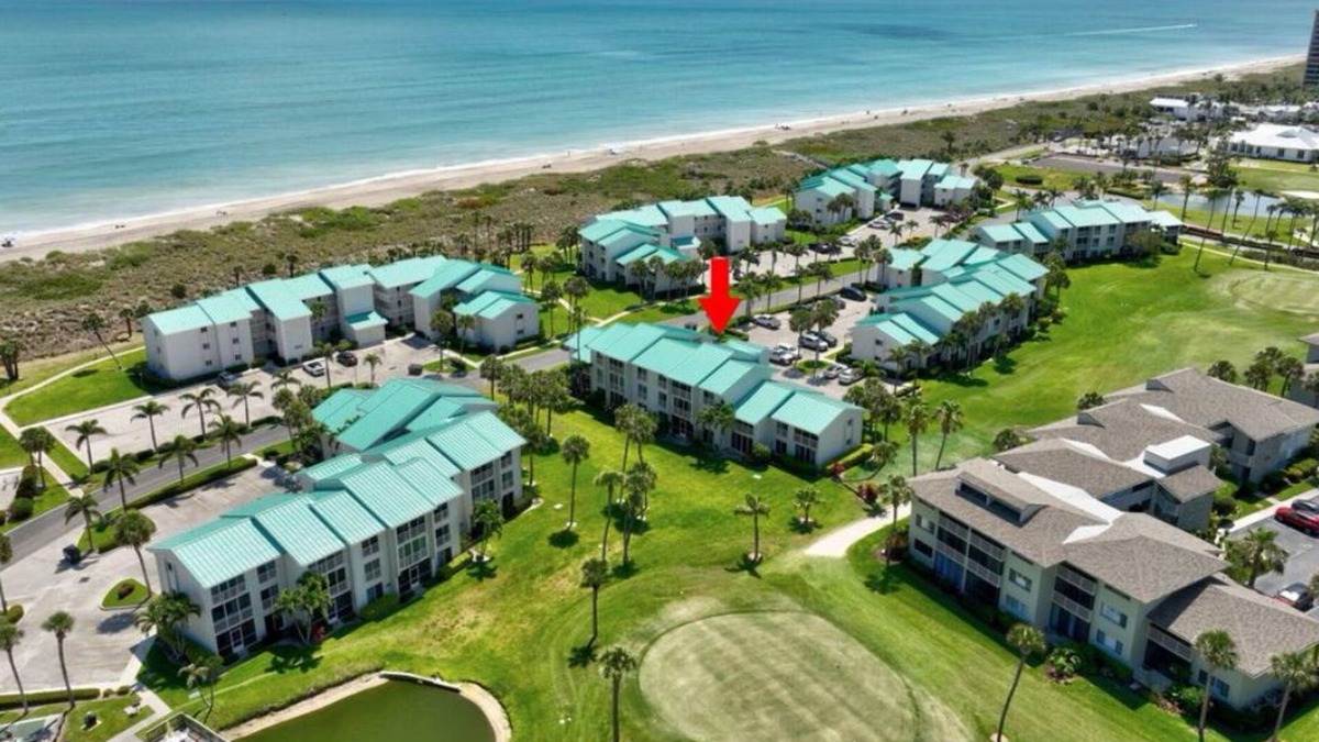 Fort Pierce Condo | Beautiful 2-bedroom Condo Steps to the Beach. Photos coming soon!