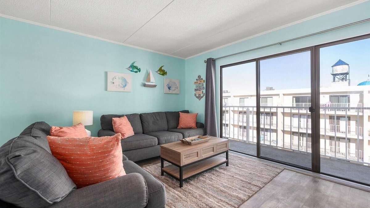 Midtown Ocean City Condo | Beautiful 2 Bedroom Canal Front Condo in White Bay