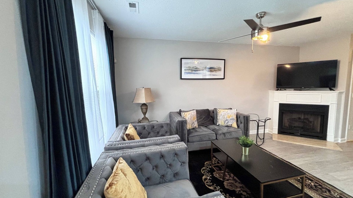 Huntersville House | Beautiful 2-King Beds home with Garage in Charlotte