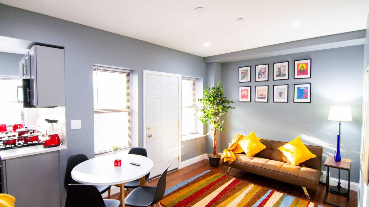 East New York Apartment | ✪ Beautiful 2BR +Balcony ✪ 30mins to Manhattan