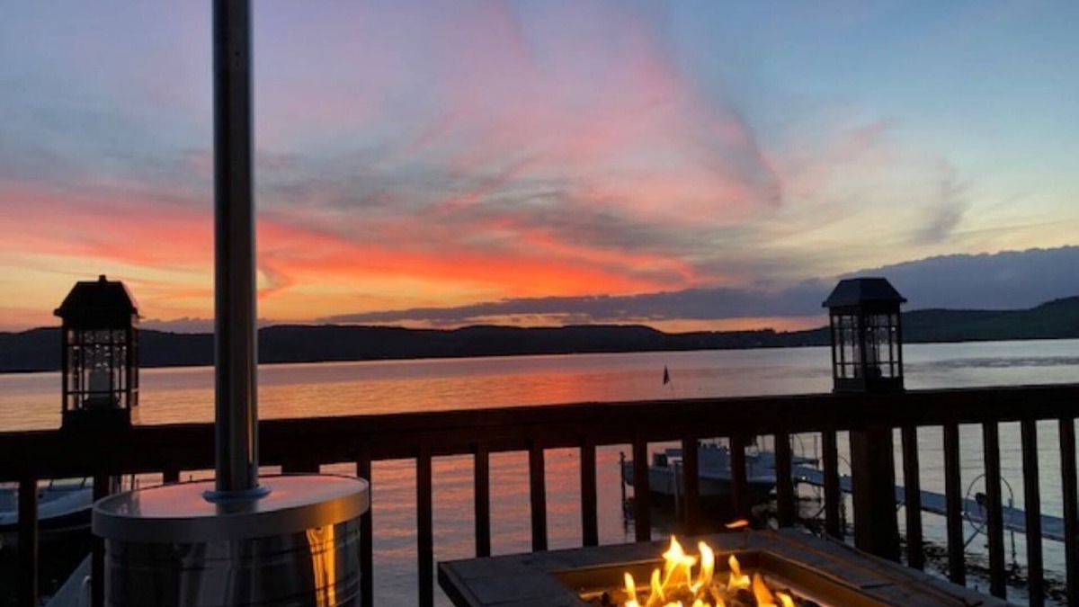 Richfield Springs House | Beautiful 3 Bedroom lakefront home less than 15 mins to Cooperstown. Sleeps 8+n