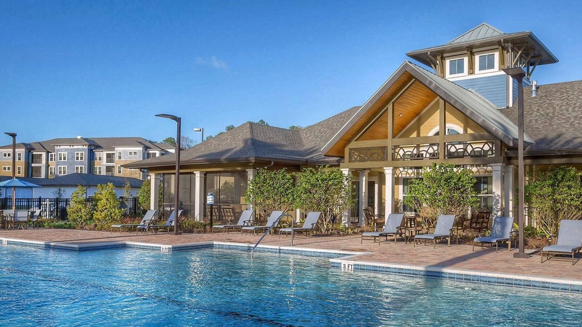 Northside Apartment | Beautiful 3 bedroom apartment near Jax Airport