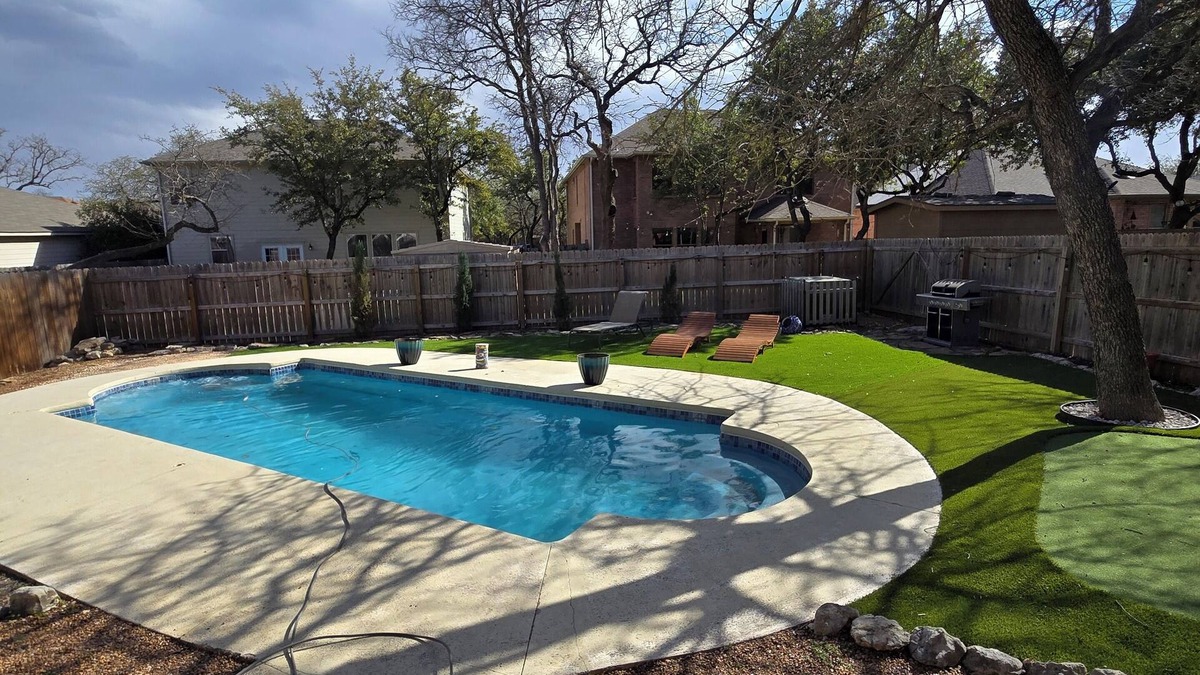 Far North Central House | Beautiful 3 bedroom house with private pool, WiFi, San Antonio Rim/Cantera area