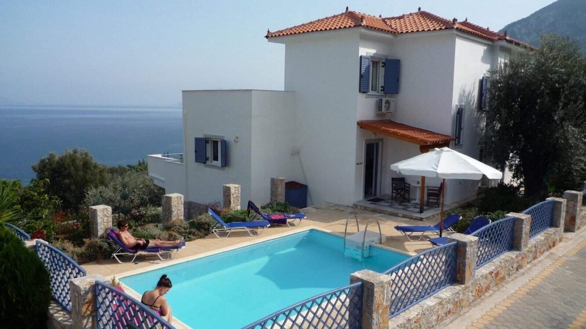 Palaia Epidavros Villa | Beautiful 3 bedroom villa with pool and spectacular sea views