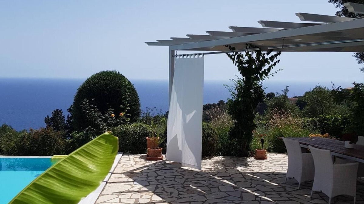 Pelekas Villa | Beautiful 3 bedroom villa overlooking Ionian sea, with private pool.