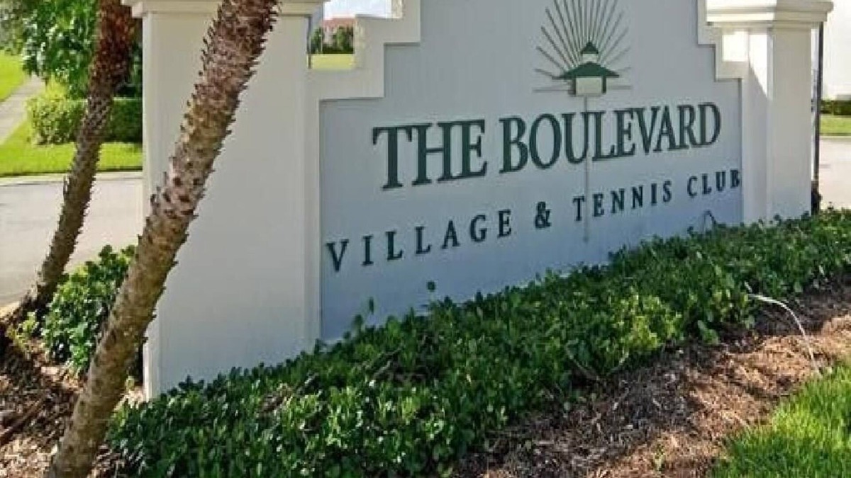 Boulevard Village and Tennis Condo | Beautiful 3 Br. Condo (320493) by Houzlet