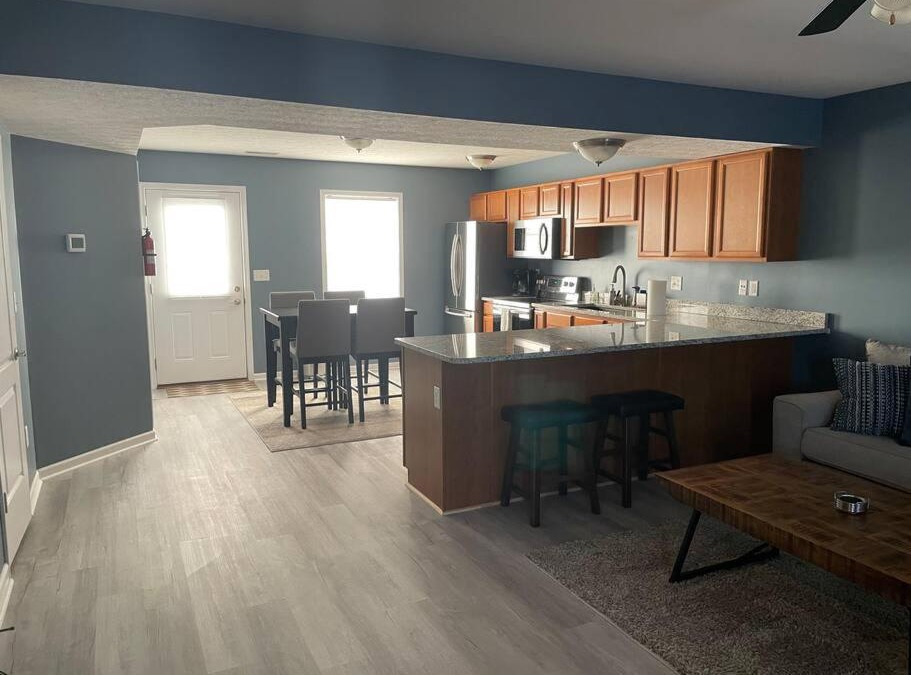 Bloomington Apartment | Beautiful 3 BR Townhome - Recently Updated!