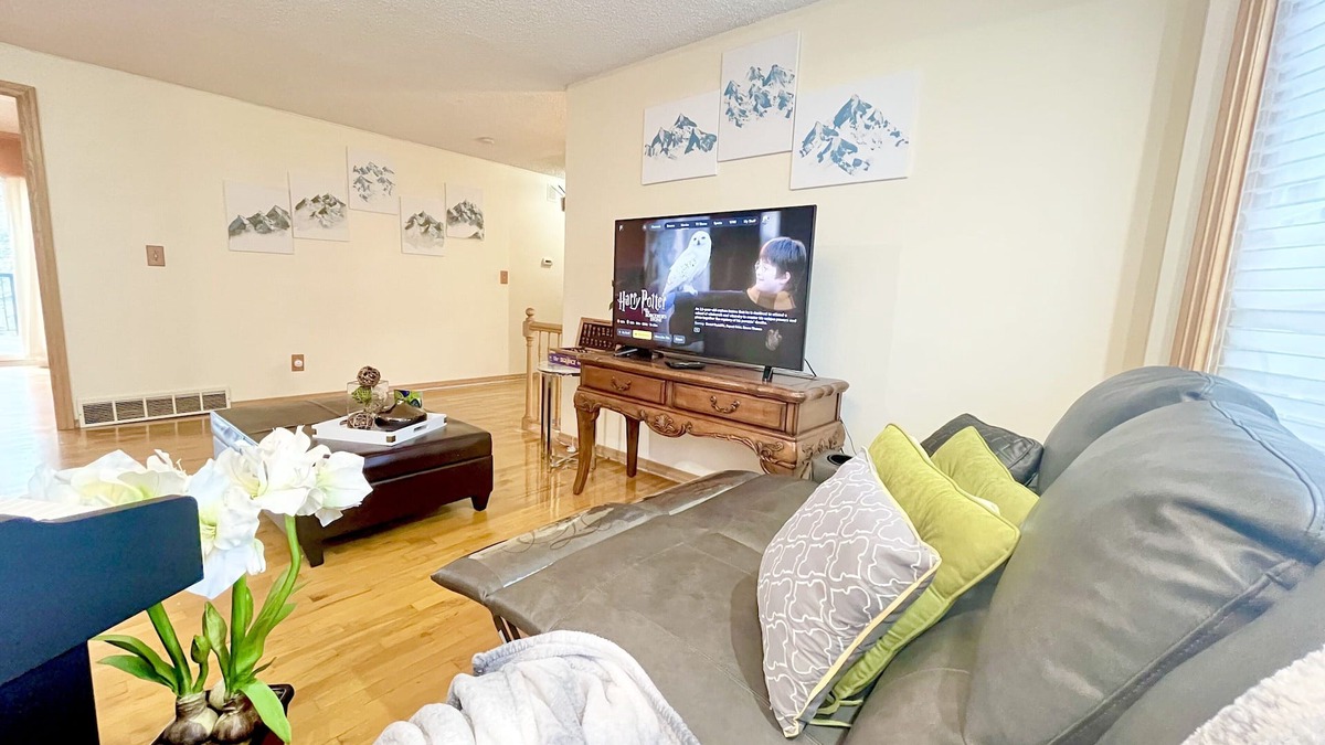 Kirkland Apartment | Beautiful 3bd 2ba apartment