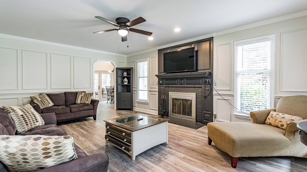 Fuquay-Varina House | Beautiful 3bed/2bath ranch - starts @ 3.5k/month