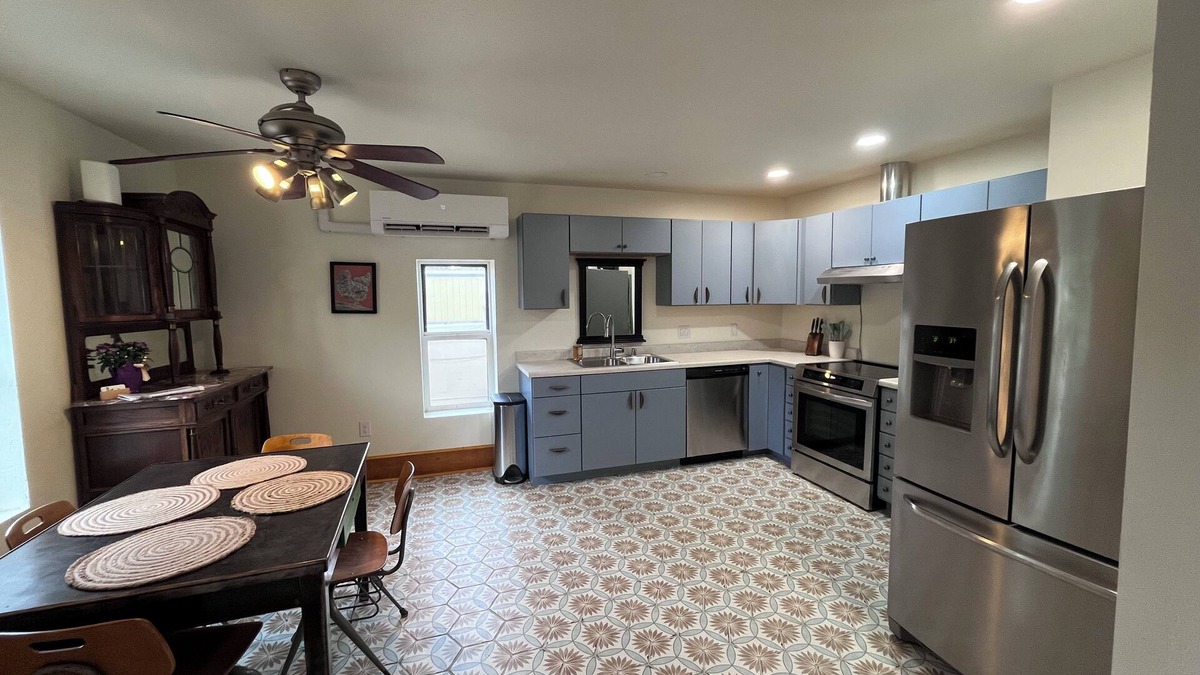 Aztec House | Beautiful 4-bedroom historic building in the heart of the Four Corners