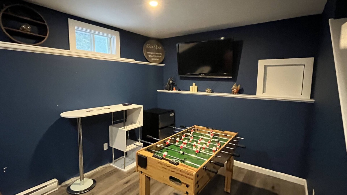 Stowe House | Beautiful 4 Bedroom Home close to Stowe Village and Stowe Resort