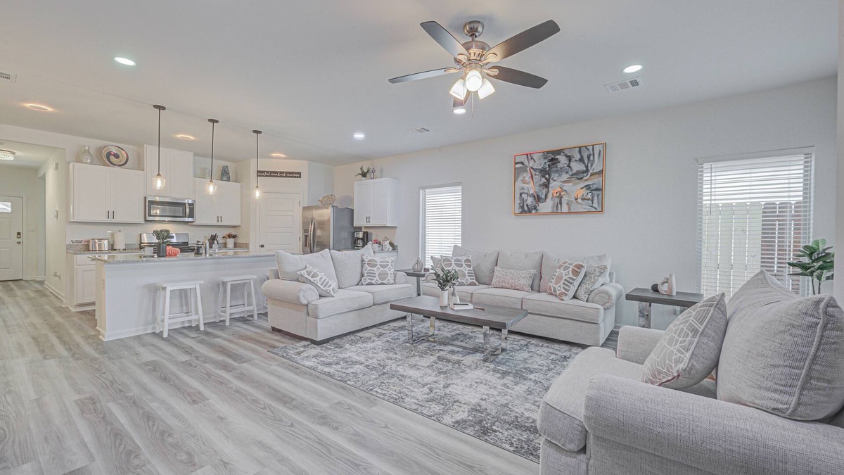 Shenandoah House | Beautiful 4-bedroom Brand New Modern House Bella with pool and park