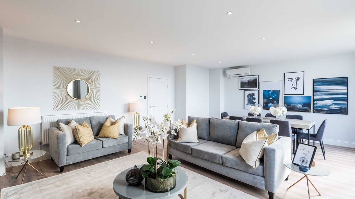 Kensington Apartment | Beautiful 4BD Duplex Apartment nr. Kensignton with Terrace!