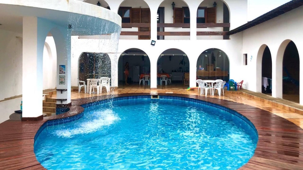 Jardim Centenario House | Beautiful 6 Bedroom House, Pool, Barbecue - Enseada - Guarujá