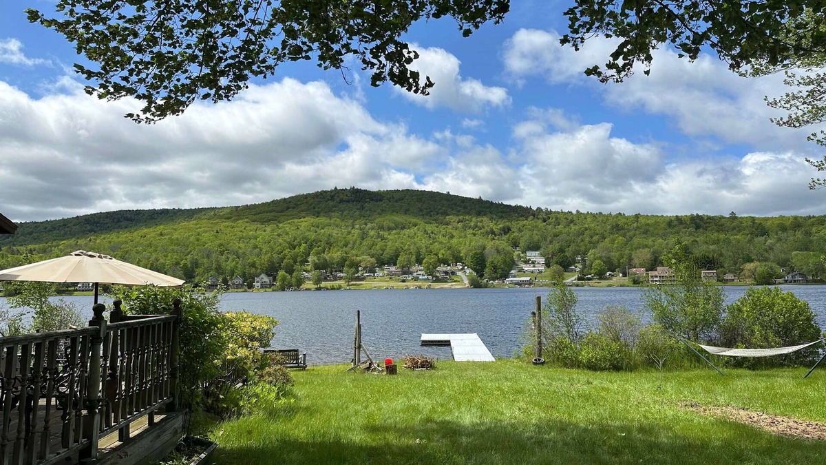 Lebanon House | Beautiful 6 Bedroom Lakefront Home w/Own Dock and beautiful foliage views. Please note that this home does not have air conditioning. Box fans are provided and because of our proximity to the lake, it is cooler in the evenings.