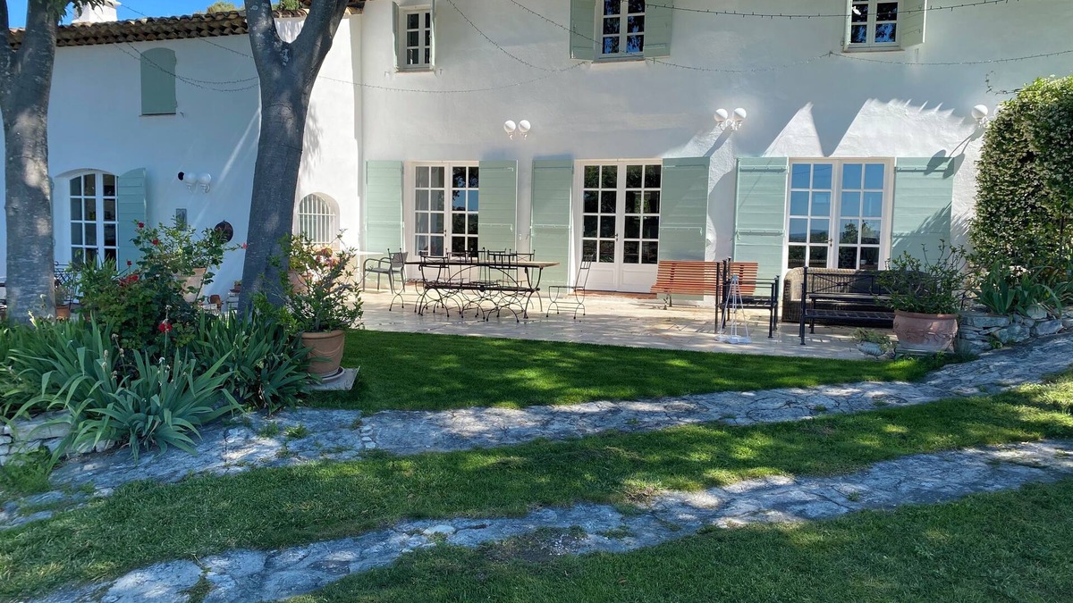 Eguilles House | Beautiful 6 bedroom villa in a quiet pool near Aix en Provence exceptional site