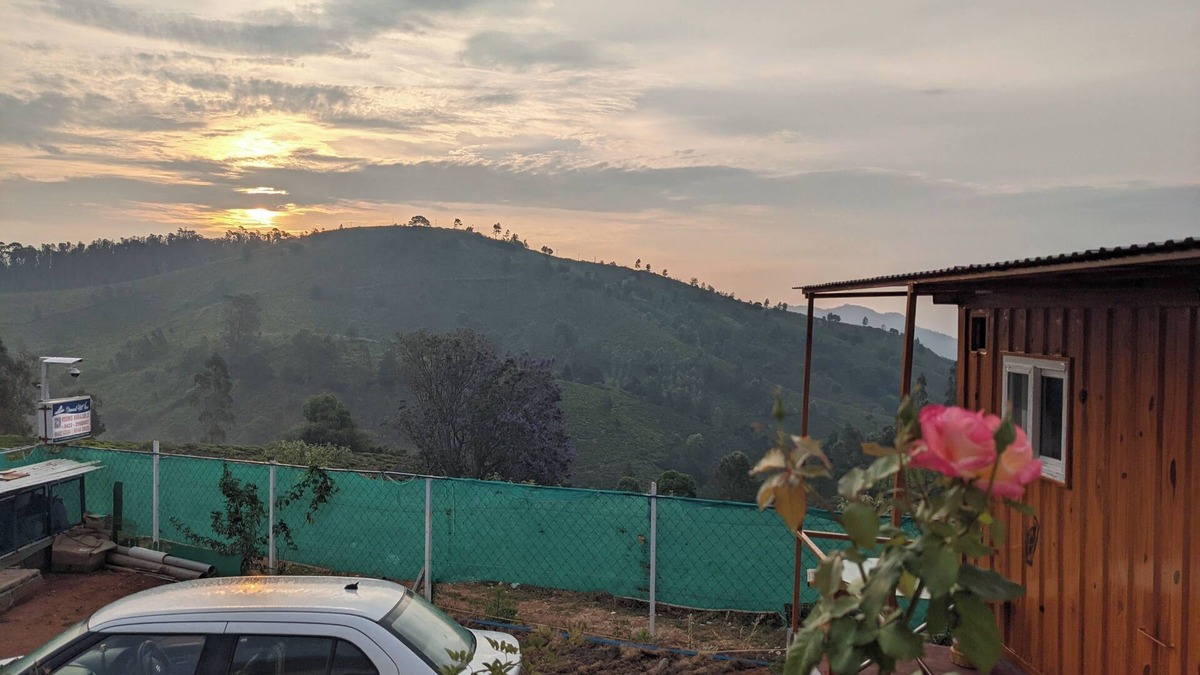 Ooty Cottage | Beautiful 7 Separate bedroom cottage and container wood house in Ooty