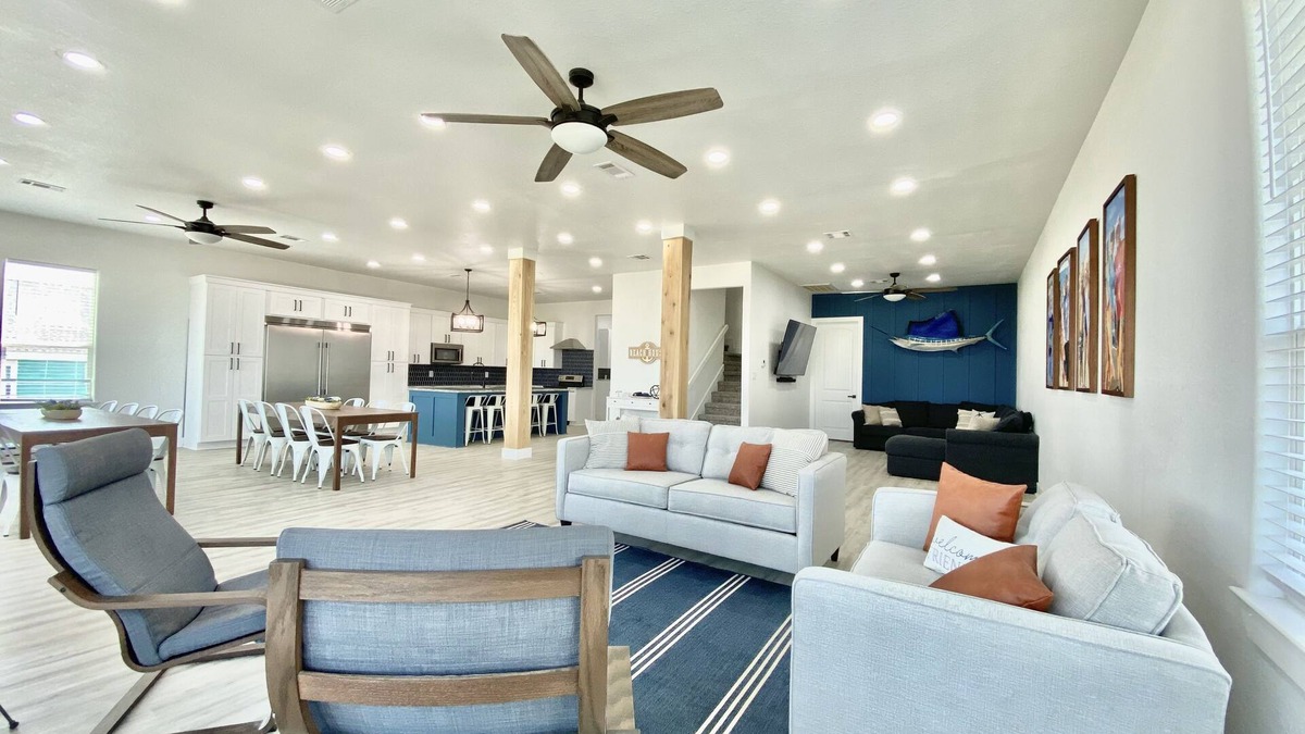 San Luis Beach House | Beautiful 8Bed/7Bath Beach View Home for the entire Family