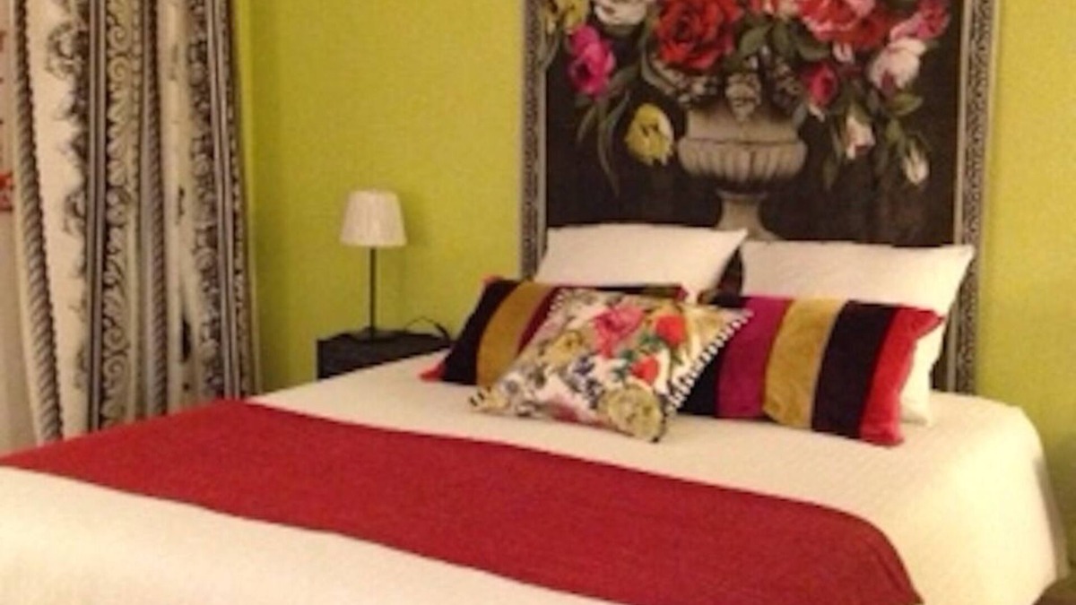 Le Brulat House | Beautiful and comfortable Suite on the ground floor in property, pool and spa