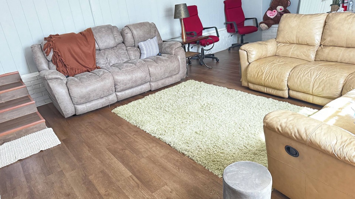 Bowling Green Apartment | Beautiful and Spacious 3-bedroom apartment in charming Bowling Green.
