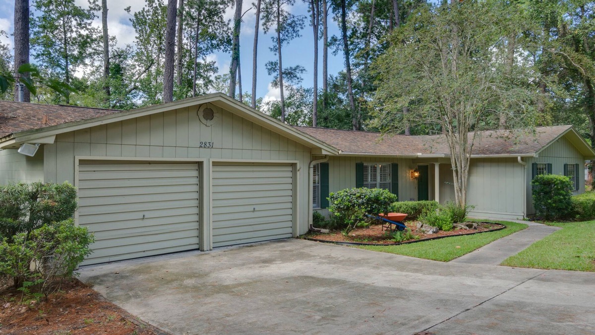 Gainesville House | Beautiful and spacious 4/2 close to UF
